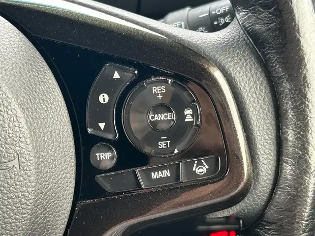 ホンダ Ｎ ＢＯＸ カスタム G EX ホンダセンシング 静岡県 2019(平31)年 2.6万km プラチナホワイトパール エンジンスタートボタン/パワーステアリング/パワーウィンドウ/アイドリングストップ/オートエアコン/スマートキー/クルーズコントロール/純正ETC/バックカメラ/SDナビ(CD.DVD.BT.フルセグ)/ウォークスルー/純正フロアマット/両側パワースライドドア/純正アルミホイール/ABS/横滑り防止装置/コーナーセンサー/レーンキープアシスト/オートライト/LEDライト/W+サイドエアバック/衝突軽減システム/カーテンエアバック