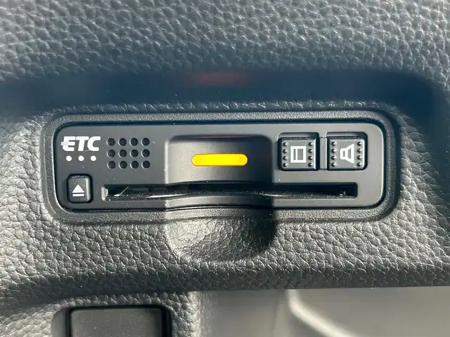 ホンダ Ｎ ＢＯＸ カスタム G EX ホンダセンシング 静岡県 2019(平31)年 2.6万km プラチナホワイトパール エンジンスタートボタン/パワーステアリング/パワーウィンドウ/アイドリングストップ/オートエアコン/スマートキー/クルーズコントロール/純正ETC/バックカメラ/SDナビ(CD.DVD.BT.フルセグ)/ウォークスルー/純正フロアマット/両側パワースライドドア/純正アルミホイール/ABS/横滑り防止装置/コーナーセンサー/レーンキープアシスト/オートライト/LEDライト/W+サイドエアバック/衝突軽減システム/カーテンエアバック