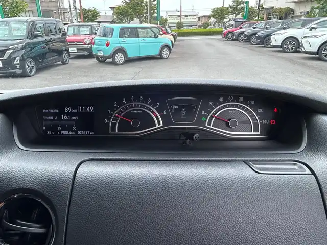 ホンダ Ｎ ＢＯＸ カスタム G EX ホンダセンシング 静岡県 2019(平31)年 2.6万km プラチナホワイトパール エンジンスタートボタン/パワーステアリング/パワーウィンドウ/アイドリングストップ/オートエアコン/スマートキー/クルーズコントロール/純正ETC/バックカメラ/SDナビ(CD.DVD.BT.フルセグ)/ウォークスルー/純正フロアマット/両側パワースライドドア/純正アルミホイール/ABS/横滑り防止装置/コーナーセンサー/レーンキープアシスト/オートライト/LEDライト/W+サイドエアバック/衝突軽減システム/カーテンエアバック