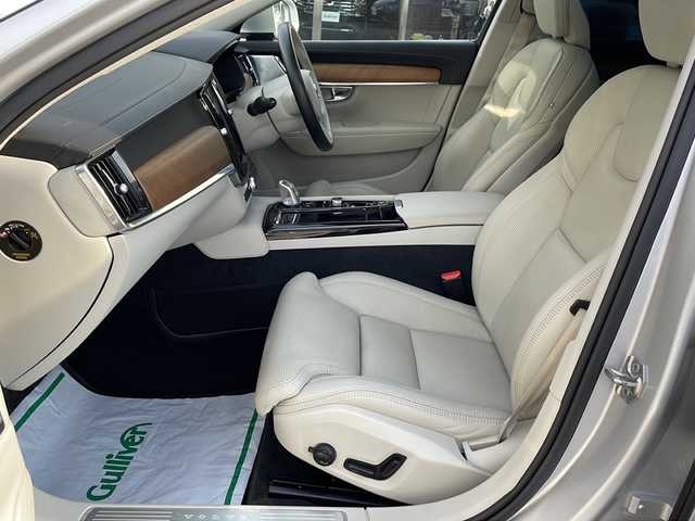 ボルボ Ｖ９０ T8 TE AWD インスクリプション 東京都 2018(平30)年 5.7万km ブライトシルバーM 新車時保証書　取扱説明書　整備記録簿/パノラマＳ／Ｒ/ヘッドアップディスプレイ/Bowers＆Wilkins/純正ナビ/フルセグTV/360度カメラ　ETC/Ｂｌｕｅｔｏｏｔｈ/ミラーリンク/自動駐車システム/レザーシート/シートヒーター/シートクーラー/シテイセーフティ/アダプティブクルーズコントロール/ＬＫＡ ＬＤＷ ＢＳＭ ＣＴＡ/車間警告システム/ＬＥＤヘッドライト/純正20インチアルミ