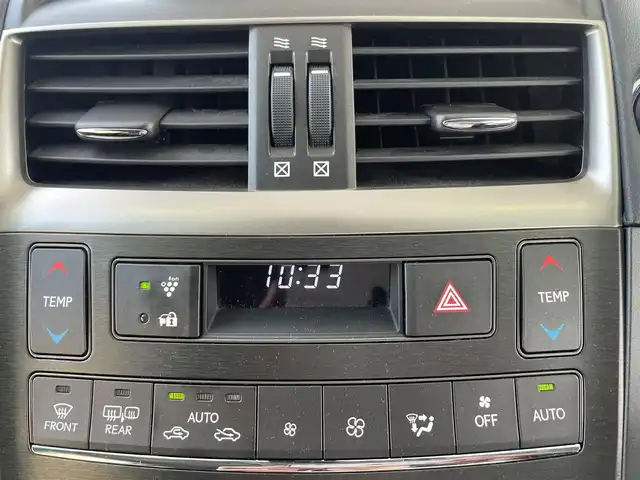 レクサス ＨＳ 250h バージョンL 和歌山県 2015(平27)年 2.6万km ソニッククォーツ 純正ナビ（AM/FM.CD.DVD.USB.AUX.BLUETOOTH.ワンセグフルセグTV)/D/N席パワーシート/クルーズコントロール/コーナーセンサー/バックカメラ/フロントカメラ/フォグランプ/ドライブレコーダー/ETC/HUD/ウッドコンビステアリング/エアシート/シートヒーター/純正フロアマット/純正ドアバイザー/コーナーポール