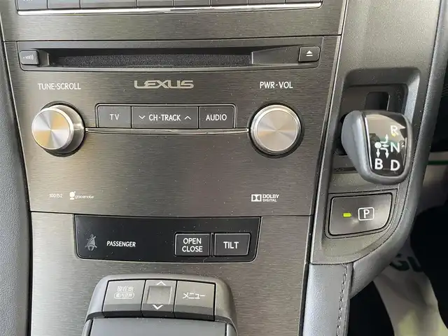 レクサス ＨＳ 250h バージョンL 和歌山県 2015(平27)年 2.6万km ソニッククォーツ 純正ナビ（AM/FM.CD.DVD.USB.AUX.BLUETOOTH.ワンセグフルセグTV)/D/N席パワーシート/クルーズコントロール/コーナーセンサー/バックカメラ/フロントカメラ/フォグランプ/ドライブレコーダー/ETC/HUD/ウッドコンビステアリング/エアシート/シートヒーター/純正フロアマット/純正ドアバイザー/コーナーポール