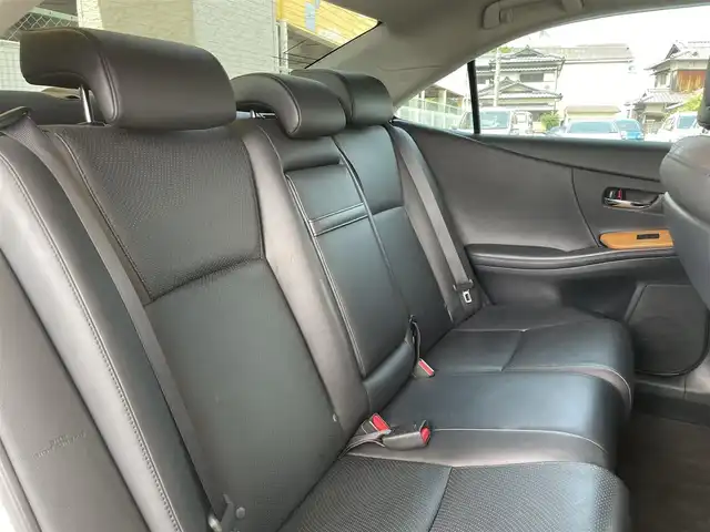 レクサス ＨＳ 250h バージョンL 和歌山県 2015(平27)年 2.6万km ソニッククォーツ 純正ナビ（AM/FM.CD.DVD.USB.AUX.BLUETOOTH.ワンセグフルセグTV)/D/N席パワーシート/クルーズコントロール/コーナーセンサー/バックカメラ/フロントカメラ/フォグランプ/ドライブレコーダー/ETC/HUD/ウッドコンビステアリング/エアシート/シートヒーター/純正フロアマット/純正ドアバイザー/コーナーポール
