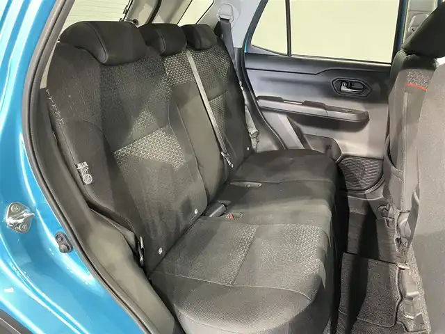 トヨタ ライズ Z 愛知県 2022(令4)年 2.9万km ターコイズブルーマイカメタリック 純正９インチディスプレイオーディオ　/（Bluetooth/スマートフォン連携/FM/AM/フルセグTV/USB)/パノラミックビューモニター　/スマートアシスト　/　　-レーダークルーズコントロール　/　　-衝突軽減ブレーキ/　　-車線逸脱警報/　　-先行車発進お知らせ機能/　　-コーナーセンサー/　　-標識認識機能/ビルトインＥＴＣ　/シートヒーター　/ＬＥＤヘッドライト　/ＬＥＤフォグランプ/ドライブレコーダー/オートブレーキホールド機能/純正フロアマット/純正17インチAW（サマータイヤ有）