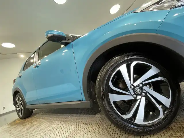 トヨタ ライズ Z 愛知県 2022(令4)年 2.9万km ターコイズブルーマイカメタリック 純正９インチディスプレイオーディオ　/（Bluetooth/スマートフォン連携/FM/AM/フルセグTV/USB)/パノラミックビューモニター　/スマートアシスト　/　　-レーダークルーズコントロール　/　　-衝突軽減ブレーキ/　　-車線逸脱警報/　　-先行車発進お知らせ機能/　　-コーナーセンサー/　　-標識認識機能/ビルトインＥＴＣ　/シートヒーター　/ＬＥＤヘッドライト　/ＬＥＤフォグランプ/ドライブレコーダー/オートブレーキホールド機能/純正フロアマット/純正17インチAW（サマータイヤ有）