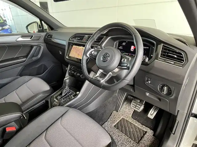 フォルクスワーゲン ティグアン TDI 4モーション Rライン 山形県 2019(令1)年 4.7万km 白 純正ナビ/360°カメラ/バックカメラ/フルセグTV/コーナーセンサー/アダプティブクルーズコントロール/ヘッドアップディスプレイ/ブラインドスポットモニター/レーンキープアシスト/ハーフレザーシート/シートヒーター/ミラーヒーター/パドルシフト/電動リアゲート