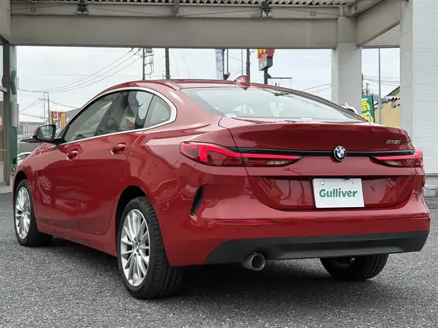 ＢＭＷ ２１８ｉ グランクーペ プレイ 埼玉県 2023(令5)年 1.6万km メルボルンレッド ・ディーラー点検記録R6:7年有/・iDriveナビパッケージ　/・10.25インチマルチディスプレイメーター/・10.25インチワイドコントロールディスプレイ/・バックカメラ　/・前後ドライブレコーダー　/・ETC2.0　/・インテリジェントパーソナルアシスト　/・コネクテッドドライブプロフェッショナル　/・パーキングアシスト/・クルーズコントロール/・ワイアレス充電/・前席パワーシート/・オートライト/・LEDヘットライト/・スマートキー×２/・プッシュスタート/・アイドリングストップ/・保証書/・取説