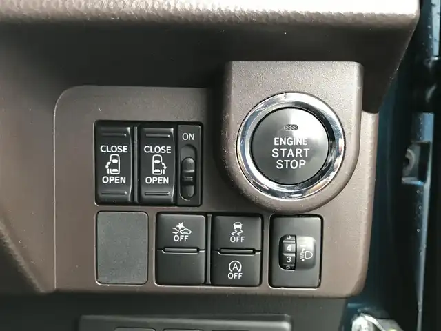 トヨタ タンク G S 鳥取県 2018(平30)年 7.2万km レーザーブルークリスタルシャイン ワンオーナー/純正ナビ/フルセグ/DVD/CD/BT/バックカメラ・ETC/ドライブレコーダー/スマートアシスト/クルーズコントロール/レーンキープアシスト/両側パワースライドドア/プッシュエンジンスタート/アイドリングストップ/フロアマット/ドアバイザー/保証書・取扱説明書/スペアキー/スタットレスセット積込み/(タイヤ溝5部山)