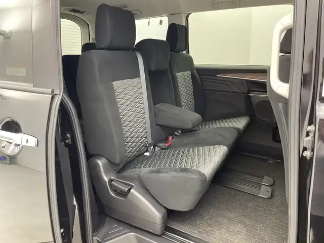 三菱 デリカＤ：５ P 新潟県 2024(令6)年 2.7万km アメジストブラック 10.1インチフローティングナビ/(AVN-HS01F)/(CD.DVD.フルセグ.HDMI.AppleCarPlay)/全方位カメラ/衝突軽減ブレーキ/レーダークルーズコントロール/レーンキープアシスト/オートマチックハイビーム/革巻きステアリング/ステアリングリモコン/LEDオートライト/フォグランプ/両側パワースライドドア/前後ドライブレコーダー/前席シートヒーター/ステアリングヒーター/パドルシフト/電子制御パーキングブレーキ/ブレーキホールド/プッシュスタート/スマートキー