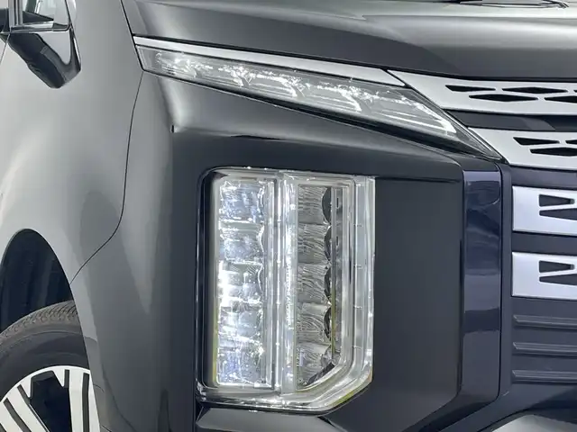 三菱 デリカＤ：５ P 新潟県 2024(令6)年 2.7万km アメジストブラック 10.1インチフローティングナビ/(AVN-HS01F)/(CD.DVD.フルセグ.HDMI.AppleCarPlay)/全方位カメラ/衝突軽減ブレーキ/レーダークルーズコントロール/レーンキープアシスト/オートマチックハイビーム/革巻きステアリング/ステアリングリモコン/LEDオートライト/フォグランプ/両側パワースライドドア/前後ドライブレコーダー/前席シートヒーター/ステアリングヒーター/パドルシフト/電子制御パーキングブレーキ/ブレーキホールド/プッシュスタート/スマートキー