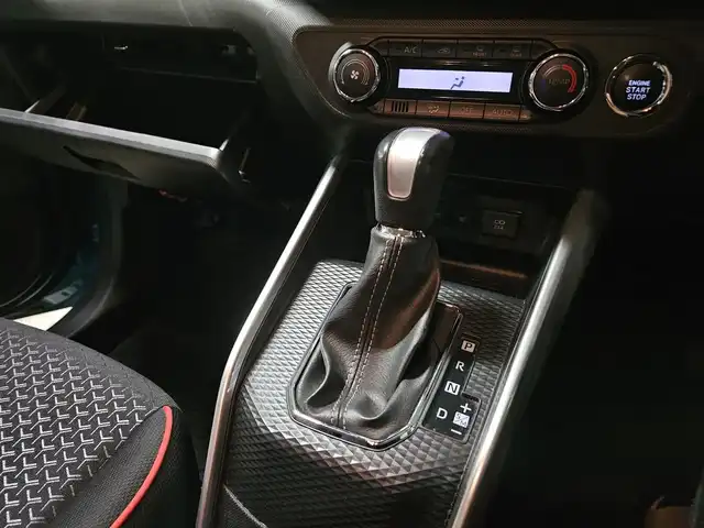 トヨタ ライズ Z 長崎県 2020(令2)年 7.7万km ターコイズブルーマイカメタリック 〇純正9型ナビ/〇フルセグTV/〇ETC/〇純正ドライブレコーダー/〇アダプティプクルーズコントロール/〇コーナーセンサー/〇スマートアシスト/〇衝突警報機能/〇ターボ/〇LEDヘッドランプ/〇LEDフロントフォグランプ/〇プッシュ式オートエアコン/〇革巻きステアリングホイール/〇シートヒーター/〇純正17インアルミホイール/〇キーフリーシステム/〇禁煙車