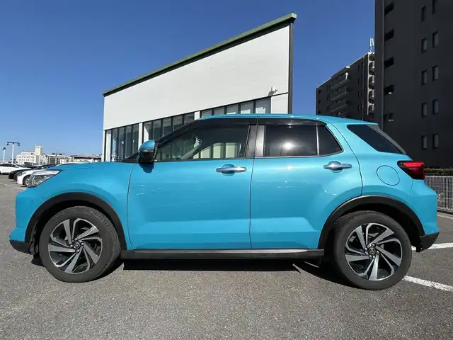 トヨタ ライズ Z 長崎県 2020(令2)年 7.7万km ターコイズブルーマイカメタリック 〇純正ナビ/〇フルセグTV/〇ETC/〇純正ドライブレコーダー/〇アダプティプクルーズコントロール/〇コーナーセンサー/〇トヨタセーフティーセンス/〇LEDヘッドランプ/〇LEDフロントフォグランプ/〇プッシュ式オートエアコン/〇革巻きステアリングホイール/〇シートヒーター/〇純正17インアルミホイール/〇キーフリーシステム