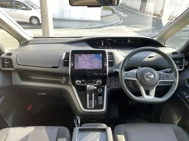 日産 セレナ ハイウェイスター G 福岡県 2016(平28)年 11.2万km ブリリアントホワイトパール (株)IDOMが運営する【じしゃロン八幡西店】の自社ローン専用車両になります。こちらは現金またはオートローンご利用時の価格です。自社ローンご希望の方は別途その旨お申付け下さい/スマートキー/純正メモリナビ/フルセグ/Bluetooth/アラウンドビューモニター/両側パワースライドドア/クルーズコントロール/ETC