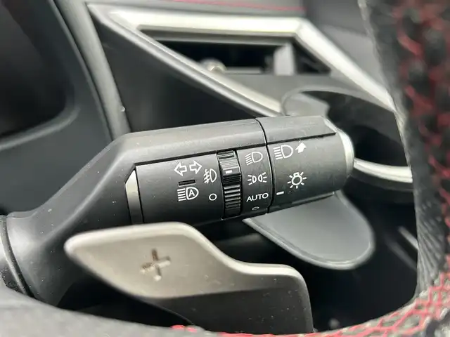 レクサス ＵＸ 群馬県 2020(令2)年 4.2万km グラファイトブラックガラスフレーク レクサスセーフティセンス/・PKSA/・RSA/・先行車発進/純正SDナビ/（AM/FM/CD/SD/USB/AUX）/フルセグTV/バックカメラ/電動リアゲート/レーダークルコン/パワーシート/レザーシート/メモリーシート/シートヒーター（D席/N席）/ステアリングヒーター/ステアリングスイッチ/ETC/ドラレコ/パドルシフト/LEDヘッドライト/純正フロアマット/純正ドアバイザー/保証書/取扱説明書