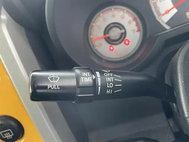 トヨタ ＦＪクルーザー カラーパッケージ 滋賀県 2015(平27)年 8.6万km イエロー/ホワイト 社外ナビ/Bluetooth/SD/CD/DVD/フルセグTV/４WD/バックカメラ/クルーズコントロール/純正フロアマット/純正17インチアルミホイール/背面タイヤ/リアソナー/ETC/リモコンキー