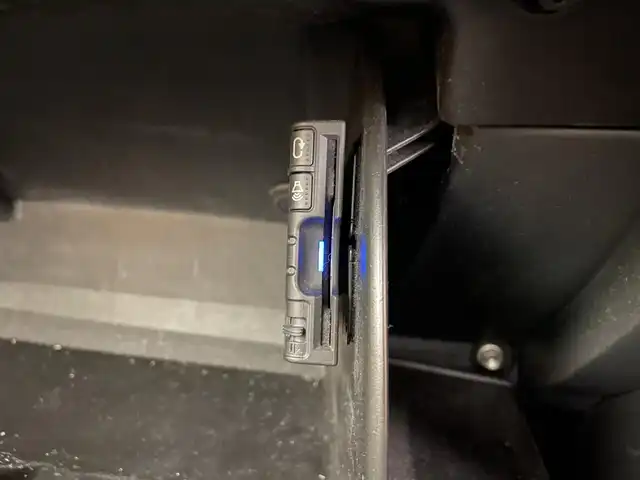 トヨタ ＦＪクルーザー カラーパッケージ 滋賀県 2015(平27)年 8.6万km イエロー/ホワイト 社外ナビ/Bluetooth/SD/CD/DVD/フルセグTV/４WD/バックカメラ/クルーズコントロール/純正フロアマット/純正17インチアルミホイール/背面タイヤ/リアソナー/ETC/リモコンキー