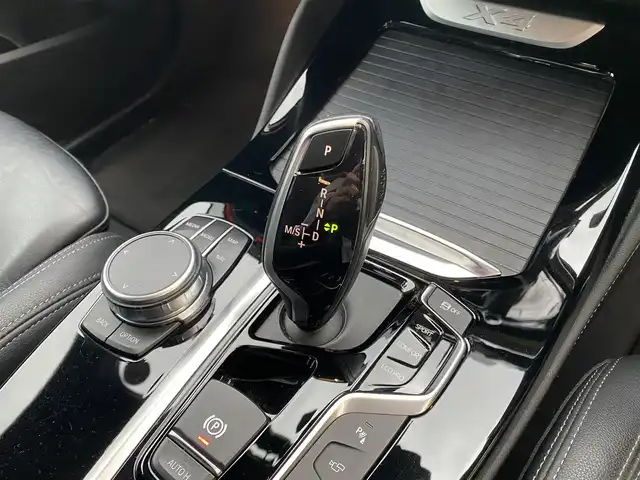 ＢＭＷ Ｘ４ xDrive 20d Mスポーツ 福岡県 2021(令3)年 5.2万km アルピンホワイトⅢ ・アクティブクルーズコントロール/・純正ナビ/Bluetooth/USB/carplay/・全方位カメラ/・黒革シート/シートヒーター/・ドライブレコーダー/・フルセグテレビ/・ETC/・純正20AW/・LEDライト