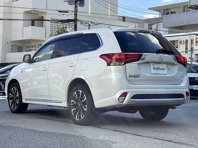 三菱 アウトランダー ＰＨＥＶ