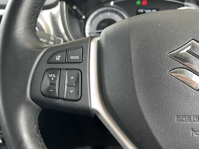 スズキ エスクード 静岡県 2023(令5)年 2.3万km コスミックブラックパール 【主要装備】/純正ナビ　/バックカメラ　/ＥＴＣ　/レーダークルーズコントロール　/プリクラッシュセーフティ　/ステアリングスイッチ　/前後ドライブレコーダー　/フルセグ　/シートヒーター　/ハーフレザーシート　/ＬＥＤヘッドライト