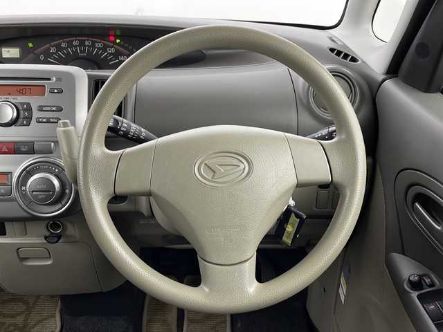 ダイハツ タント G 新潟県 2011(平23)年 7.9万km ライトローズマイカメタリック 4WD/純正オーディオ/(AM/FM/CD)/片側パワースライドドア/純正14インチアルミホイール/(155/65/R14/5mm)/ヘッドライトレベライザー/純正フロアマット/ドアバイザー/スマートキー