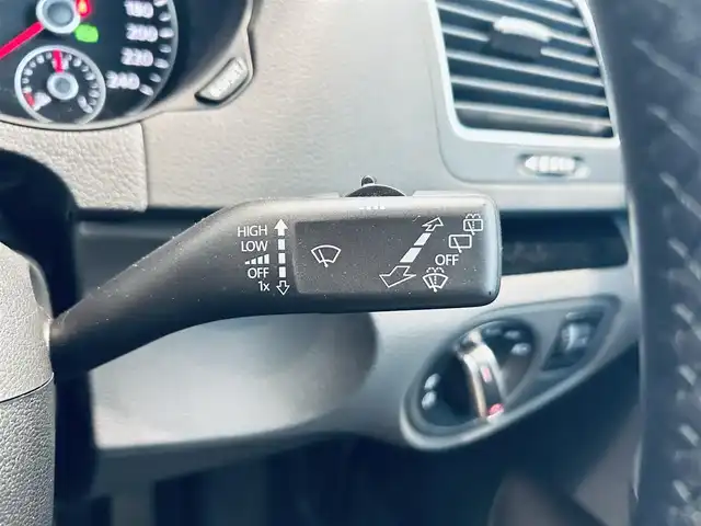 フォルクスワーゲン シャラン TDI ハイライン 大阪府 2022(令4)年 4.3万km 黒 純正ディスプレイオーディオ/applecarplay/バックカメラ/ハーフレザー/Ｄパワーシート/シートヒーター/ACC/ブラインドスポット/純正17インチAW/HIDヘッドライト/電動リアゲート/両側パワースライドドア/パドルシフト/ETC/ドラレコ
