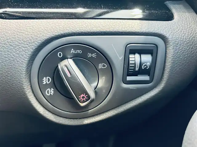 フォルクスワーゲン シャラン TDI ハイライン 大阪府 2022(令4)年 4.3万km 黒 純正ディスプレイオーディオ/applecarplay/バックカメラ/ハーフレザー/Ｄパワーシート/シートヒーター/ACC/ブラインドスポット/純正17インチAW/HIDヘッドライト/電動リアゲート/両側パワースライドドア/パドルシフト/ETC/ドラレコ