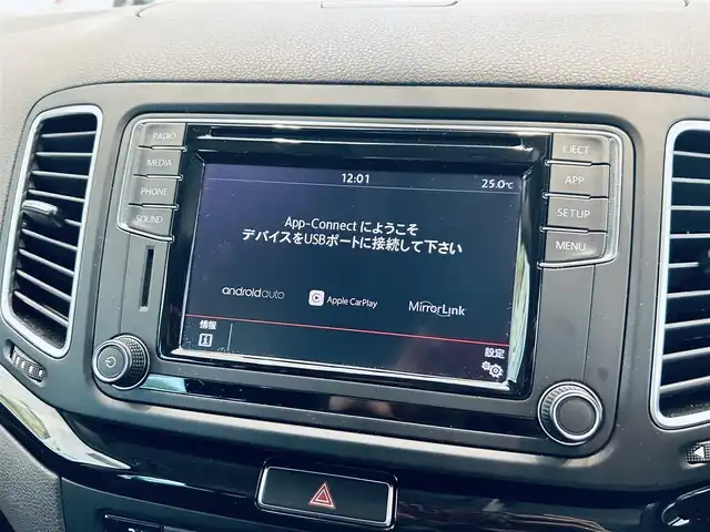 フォルクスワーゲン シャラン TDI ハイライン 大阪府 2022(令4)年 4.3万km 黒 純正ディスプレイオーディオ/applecarplay/バックカメラ/ハーフレザー/Ｄパワーシート/シートヒーター/ACC/ブラインドスポット/純正17インチAW/HIDヘッドライト/電動リアゲート/両側パワースライドドア/パドルシフト/ETC/ドラレコ