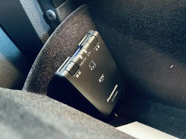 フォルクスワーゲン シャラン TDI ハイライン 大阪府 2022(令4)年 4.3万km 黒 純正ディスプレイオーディオ/applecarplay/バックカメラ/ハーフレザー/Ｄパワーシート/シートヒーター/ACC/ブラインドスポット/純正17インチAW/HIDヘッドライト/電動リアゲート/両側パワースライドドア/パドルシフト/ETC/ドラレコ