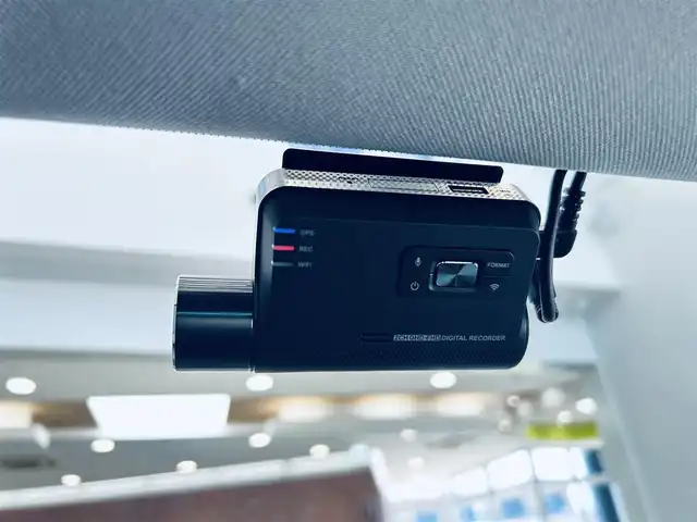 フォルクスワーゲン シャラン TDI ハイライン 大阪府 2022(令4)年 4.3万km 黒 純正ディスプレイオーディオ/applecarplay/バックカメラ/ハーフレザー/Ｄパワーシート/シートヒーター/ACC/ブラインドスポット/純正17インチAW/HIDヘッドライト/電動リアゲート/両側パワースライドドア/パドルシフト/ETC/ドラレコ