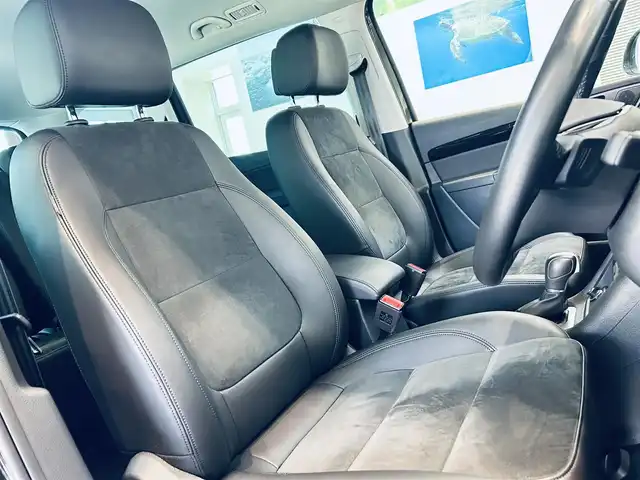 フォルクスワーゲン シャラン TDI ハイライン 大阪府 2022(令4)年 4.3万km 黒 純正ディスプレイオーディオ/applecarplay/バックカメラ/ハーフレザー/Ｄパワーシート/シートヒーター/ACC/ブラインドスポット/純正17インチAW/HIDヘッドライト/電動リアゲート/両側パワースライドドア/パドルシフト/ETC/ドラレコ