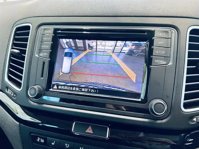 フォルクスワーゲン シャラン TDI ハイライン 大阪府 2022(令4)年 4.3万km 黒 純正ディスプレイオーディオ/applecarplay/バックカメラ/ハーフレザー/Ｄパワーシート/シートヒーター/ACC/ブラインドスポット/純正17インチAW/HIDヘッドライト/電動リアゲート/両側パワースライドドア/パドルシフト/ETC/ドラレコ