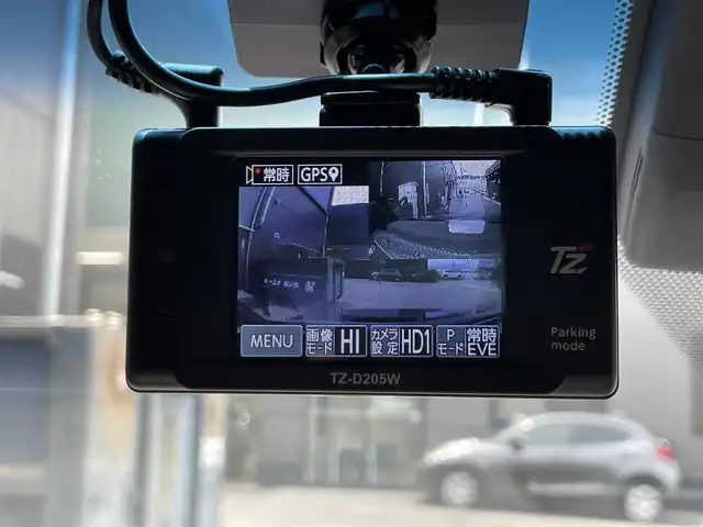トヨタ クラウン ハイブリッド RS 滋賀県 2018(平30)年 6.3万km プレシャスブラックパール 禁煙車/純正SDナビ/CD/DVD/Bluetooth/フルセグTV/バックカメラ/前後ドラレコ（TZ）/純正１８インチAW/パワーシート（前席）/LEDヘッドライト/LEDフォグライト/ブラインドスポットモニター/レーンデパーチャーアラート/ステアスイッチ/ステアリングヒーター/パドルシフト/ウィンカーミラー/プッシュスタート/スマートキー2本/ISOFX対応