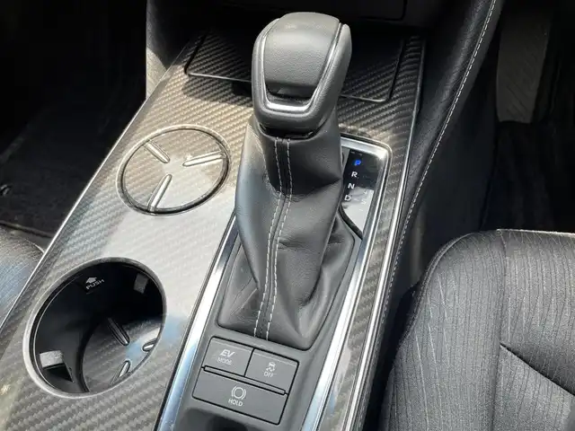 トヨタ クラウン ハイブリッド RS 滋賀県 2018(平30)年 6.3万km プレシャスブラックパール 禁煙車/純正SDナビ/CD/DVD/Bluetooth/フルセグTV/バックカメラ/前後ドラレコ（TZ）/純正１８インチAW/パワーシート（前席）/LEDヘッドライト/LEDフォグライト/ブラインドスポットモニター/レーンデパーチャーアラート/ステアスイッチ/ステアリングヒーター/パドルシフト/ウィンカーミラー/プッシュスタート/スマートキー2本/ISOFX対応