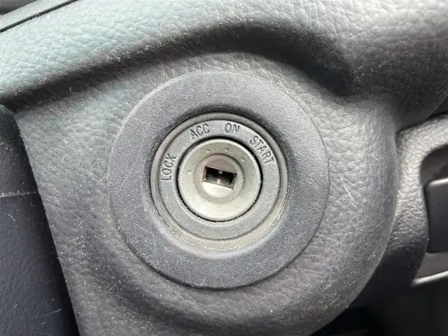 トヨタ ハリアー 240G 滋賀県 2008(平20)年 13.5万km ホワイトパールクリスタルシャイン 純正ナビ/HDD/MD/FM/AM/バックカメラ/ETC/前後ドライブレコーダー/HIDヘッドライト/フォグランプ/純正ナビ