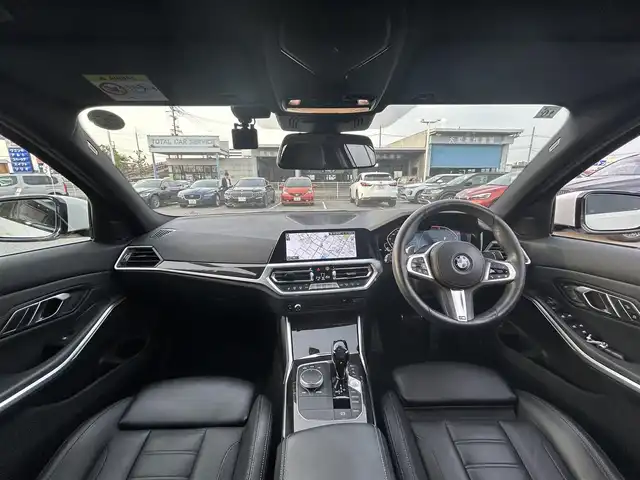 ＢＭＷ ３３０ｉ Mスポーツ 滋賀県 2019(令1)年 2.9万km 白 ワンオーナー/純正ナビ／フルセグテレビ／Bluetooth／USB/１９インチAW/D/Nパワーシート/シートヒーター　/パワーバックドア/前後ドライブレコーダー/360°カメラ/AppleCarPlay/レザーシート/ＡＣＣ/ＬＫＡ/BSM/Mスポーツ