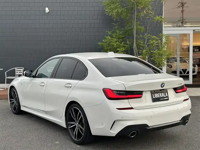 ＢＭＷ ３３０ｉ Mスポーツ 滋賀県 2019(令1)年 2.9万km 白 ワンオーナー/純正ナビ／フルセグテレビ／Bluetooth／USB/１９インチAW/D/Nパワーシート/シートヒーター　/パワーバックドア/前後ドライブレコーダー/360°カメラ/AppleCarPlay/レザーシート/ＡＣＣ/ＬＫＡ/BSM/Mスポーツ