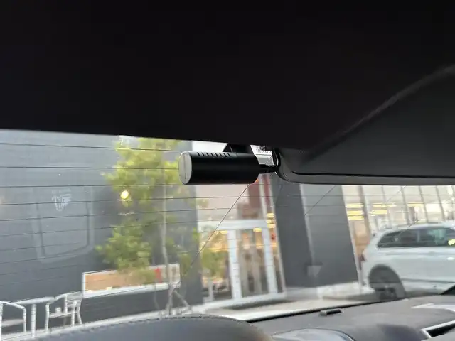ＢＭＷ ３３０ｉ Mスポーツ 滋賀県 2019(令1)年 2.9万km 白 ワンオーナー/純正ナビ／フルセグテレビ／Bluetooth／USB/１９インチAW/D/Nパワーシート/シートヒーター　/パワーバックドア/前後ドライブレコーダー/360°カメラ/AppleCarPlay/レザーシート/ＡＣＣ/ＬＫＡ/BSM/Mスポーツ