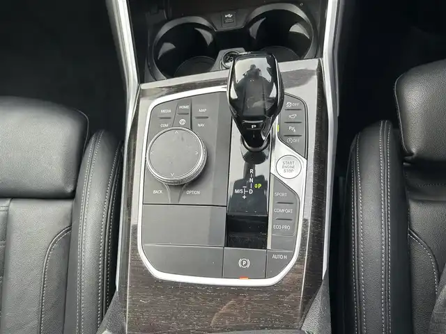 ＢＭＷ ３３０ｉ Mスポーツ 滋賀県 2019(令1)年 2.9万km 白 ワンオーナー/純正ナビ／フルセグテレビ／Bluetooth／USB/１９インチAW/D/Nパワーシート/シートヒーター　/パワーバックドア/前後ドライブレコーダー/360°カメラ/AppleCarPlay/レザーシート/ＡＣＣ/ＬＫＡ/BSM/Mスポーツ