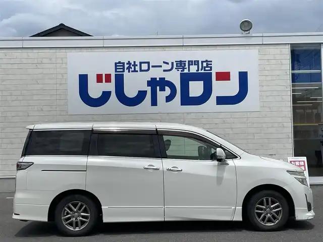 日産 エルグランド 250HWS アーバンクロム 佐賀県 2012(平24)年 10万km ブリリアントホワイトパール （株)IDOMが運営する【じしゃロン佐賀店】の自社ローン専用車両になります。/こちらは現金またはオートローンご利用時の価格です。自社ローンご希望の方は別途その旨お申付け下さい/禁煙車/純正HDDナビ/（DVD/FM/AM）/全方位カメラ/TV/両側電動スライドドア/横滑り防止装置/後部座席モニター/ハロゲンライト/オートライト/ハーフレザー/フロアマット/取扱説明書