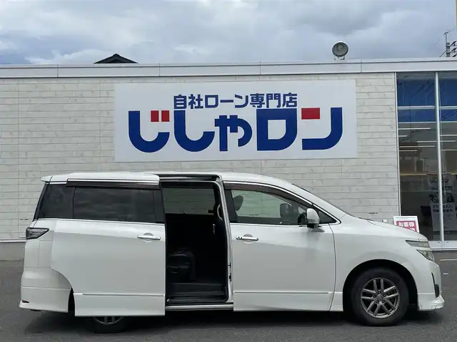 日産 エルグランド 250HWS アーバンクロム 佐賀県 2012(平24)年 10万km ブリリアントホワイトパール （株)IDOMが運営する【じしゃロン佐賀店】の自社ローン専用車両になります。/こちらは現金またはオートローンご利用時の価格です。自社ローンご希望の方は別途その旨お申付け下さい/禁煙車/純正HDDナビ/（DVD/FM/AM）/全方位カメラ/TV/両側電動スライドドア/横滑り防止装置/後部座席モニター/ハロゲンライト/オートライト/ハーフレザー/フロアマット/取扱説明書