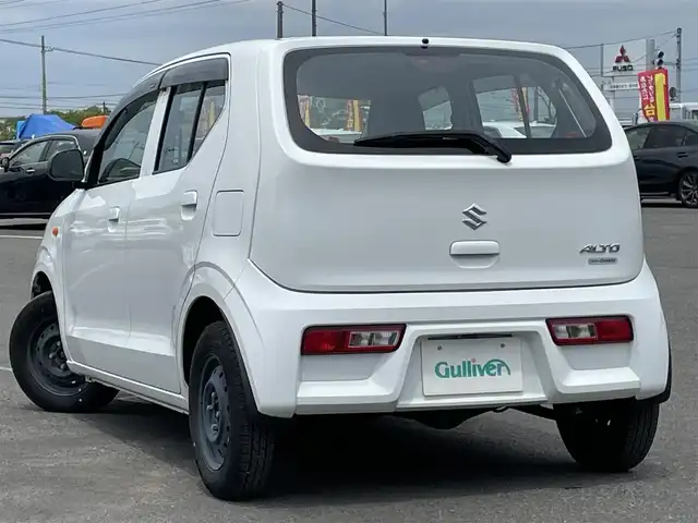 スズキ アルト L 道央・札幌 2019(令1)年 1.6万km スペリアホワイト ４WD/純正オーディオ/AM/FM/CD/AUX/横滑り防止装置/前席シートヒーター/リモコンキー/ハロゲンヘッドライト/ヘッドライトレベライザー/フロアマット/ドアバイザー/鉄チンホイール付冬タイヤ積込/145/80/R13/2018年/山6mm