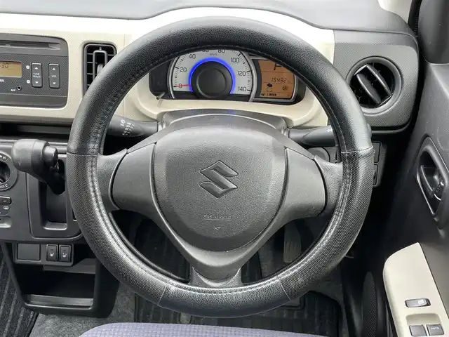 スズキ アルト L 道央・札幌 2019(令1)年 1.6万km スペリアホワイト ４WD/純正オーディオ/AM/FM/CD/AUX/横滑り防止装置/前席シートヒーター/リモコンキー/ハロゲンヘッドライト/ヘッドライトレベライザー/フロアマット/ドアバイザー/鉄チンホイール付冬タイヤ積込/145/80/R13/2018年/山6mm