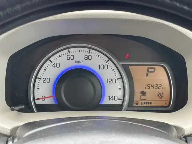 スズキ アルト L 道央・札幌 2019(令1)年 1.6万km スペリアホワイト ４WD/純正オーディオ/AM/FM/CD/AUX/横滑り防止装置/前席シートヒーター/リモコンキー/ハロゲンヘッドライト/ヘッドライトレベライザー/フロアマット/ドアバイザー/鉄チンホイール付冬タイヤ積込/145/80/R13/2018年/山6mm