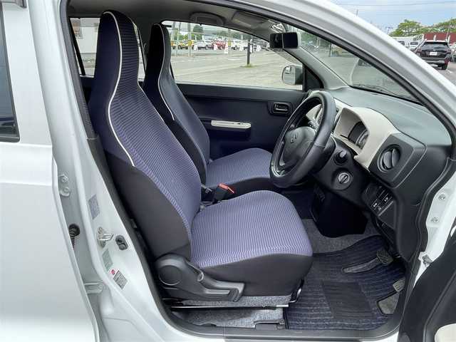 スズキ アルト L 道央・札幌 2019(令1)年 1.6万km スペリアホワイト ４WD/純正オーディオ/AM/FM/CD/AUX/横滑り防止装置/前席シートヒーター/リモコンキー/ハロゲンヘッドライト/ヘッドライトレベライザー/フロアマット/ドアバイザー/鉄チンホイール付冬タイヤ積込/145/80/R13/2018年/山6mm