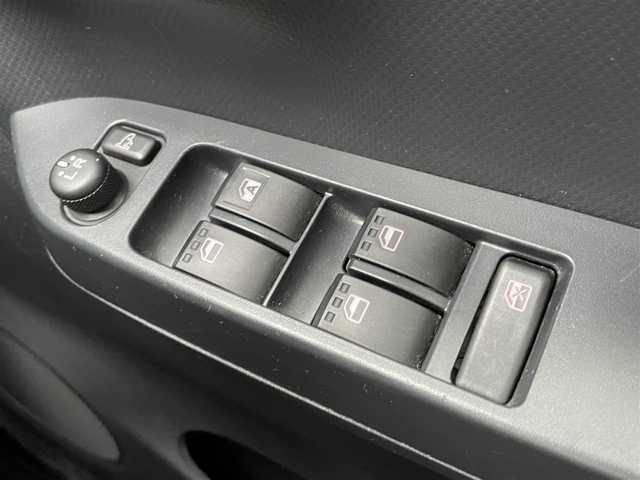 ダイハツ ミラ イース X SAⅢ 新潟県 2017(平29)年 4.4万km スプラッシュブルーM HDDナビ/ワンセグテレビ/バックカメラ/アイドリングストップ/ドアバイザー/コーナーセンサー/オートハイビーム/Bluetooth/レベライザー/純正フロアマット/純正ホイール車載