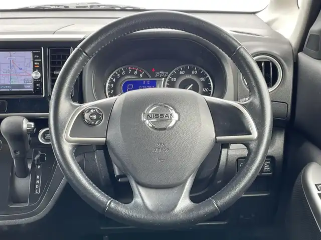 日産 デイズ ルークス ハイウェイスターX Gパッケージ 福岡県 2016(平28)年 7.5万km ホワイトパール ・純正ナビ（BLUETOOTH/フルセグ/CD/DVD）/・両側パワースライドドア/・横滑り防止装置/・衝突軽減システム/・アイドリングストップ/・オートライト/・ETC/・純正15インチAW/・純正フロアマット/・保証書/・取扱説明書/・スマートキー