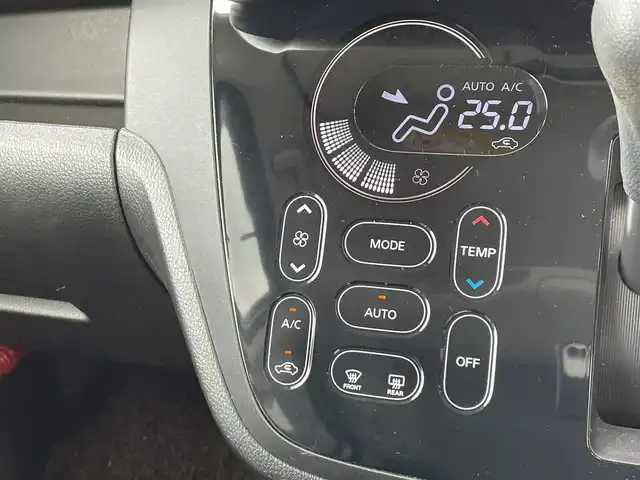 日産 デイズ ルークス ハイウェイスターX Gパッケージ 福岡県 2016(平28)年 7.5万km ホワイトパール ・純正ナビ（BLUETOOTH/フルセグ/CD/DVD）/・両側パワースライドドア/・横滑り防止装置/・衝突軽減システム/・アイドリングストップ/・オートライト/・ETC/・純正15インチAW/・純正フロアマット/・保証書/・取扱説明書/・スマートキー