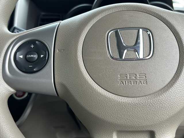ホンダ Ｎ ＢＯＸ G Lパッケージ 山形県 2013(平25)年 8.1万km ヒダマリアイボリーパール 禁煙車/４WD/横滑り防止装置/バックカメラ/純正ナビ/（CD/DVD/Bluetooth）/片側パワースライドドア/純正フロアマット/HIDヘッドライト/フォグランプ/オートライト/プッシュスタート/スマートキー