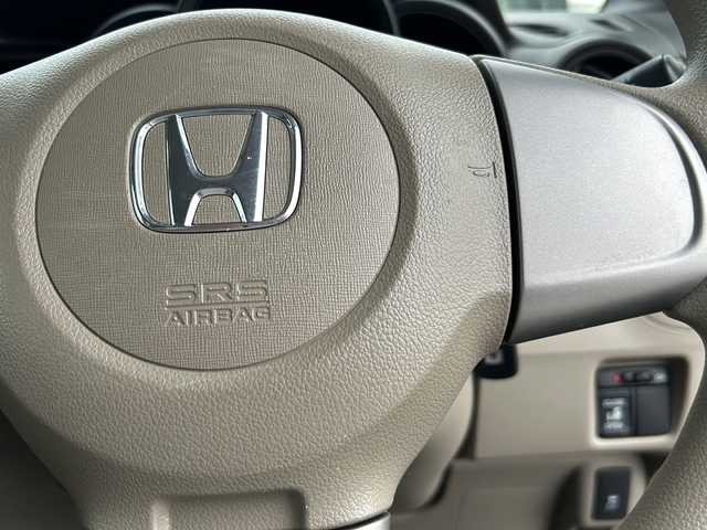 ホンダ Ｎ ＢＯＸ G Lパッケージ 山形県 2013(平25)年 8.1万km ヒダマリアイボリーパール 禁煙車/４WD/横滑り防止装置/バックカメラ/純正ナビ/（CD/DVD/Bluetooth）/片側パワースライドドア/純正フロアマット/HIDヘッドライト/フォグランプ/オートライト/プッシュスタート/スマートキー