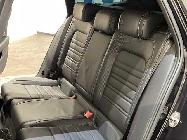 フォルクスワーゲン ＶＷ パサート ヴァリアント TDI Rライン 新潟県 2022(令4)年 2.9万km ディープブラックパールエフェクト オプション/電動パノラマガラスルーフ/Rline標準装備/・Rline専用ナパレザーシート/・Rline専用ペダルクラスター/・19インチアルミホイール/標準装備/・デジタルメータークラスター/・ヘッドアップディスプレイ/・LEDマトリックスヘッドライト/・パークディスタンスコントロール/・オブティカルパーキングシステム/・シートヒーター/・パワーシート/・パワーテールゲート/・アダプティブクルーズコントロール/・レーンキープアシスト/・レーンチェンジアシスト/・Volkswagen純正DiscoverPro/・Applecarplay/・Androidauto/・フルセグTV/・ETC